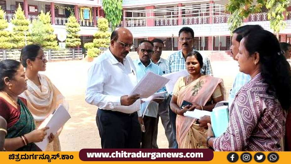 ಮತಗಟ್ಟೆ, ಚೆಕ್‍ಪೋಸ್ಟ್ ಪರಿಶೀಲನೆ ನಡೆಸಿದ ಜಿಲ್ಲಾಧಿಕಾರಿ ಟಿ.ವೆಂಕಟೇಶ್