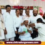 ಹಜ್ ಯಾತ್ರಾರ್ಥಿಗಳಿಗೆ ಸುರಕ್ಷಾ ಲಸಿಕಾ ಕಾರ್ಡ್ ವಿತರಣೆ