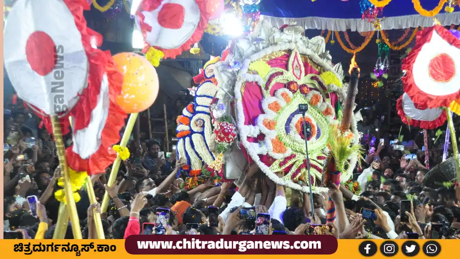 ಭಕ್ತರ ಹರ್ಷೋದ್ಘಾರದ ನಡುವೆ ಅಕ್ಕ-ತಂಗಿ ಭೇಟಿ