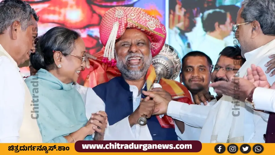 Silver Mace to H. Anjaneya