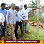 Minister Krishnabhairegowda inspected the crop damage.