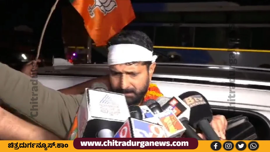 Chitradurga Bjp workers welcome C.T.Ravi