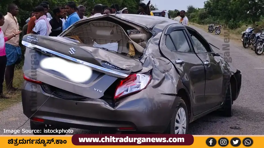 car accident by tyre blast